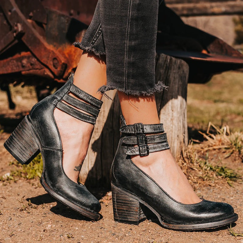 Halkfria vardagsskor för dam, eleganta pumps som kombinerar komfort och stil.