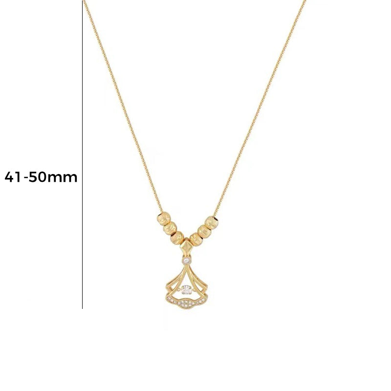 Elegans i detalj: ginkgo-lövshalsband med skimrande diamanter.