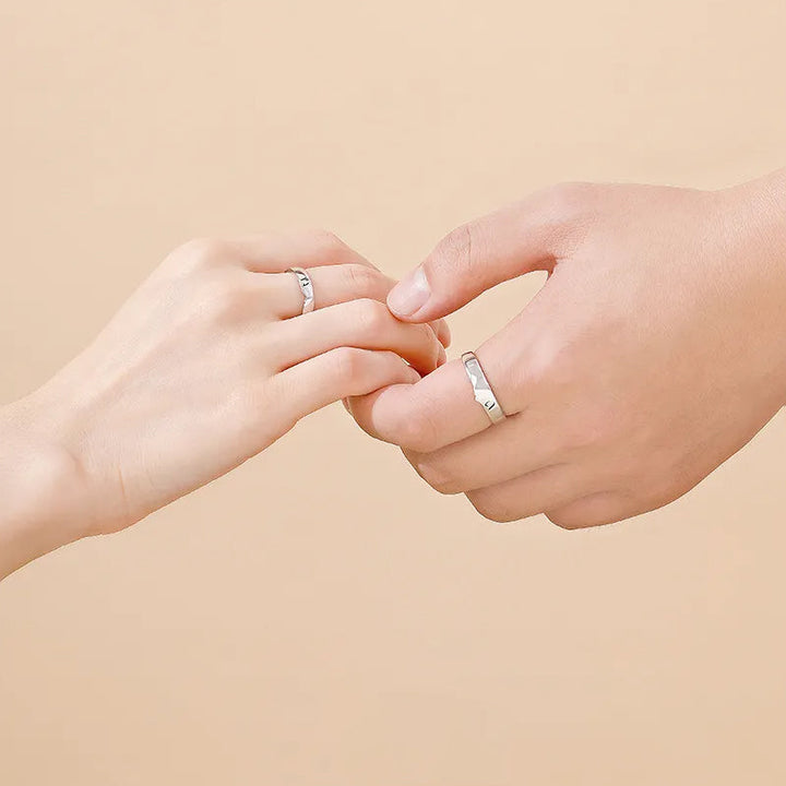 "Eleganta sterling silver parringar, infinitydesign, symbol för kärlek och samhörighet, justerbar storlek, perfekt present."
