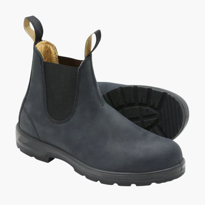 Klassiska herr Chelsea boots i tidlös design, bekväma stövlar för alla tillfällen, finns i flera färger.