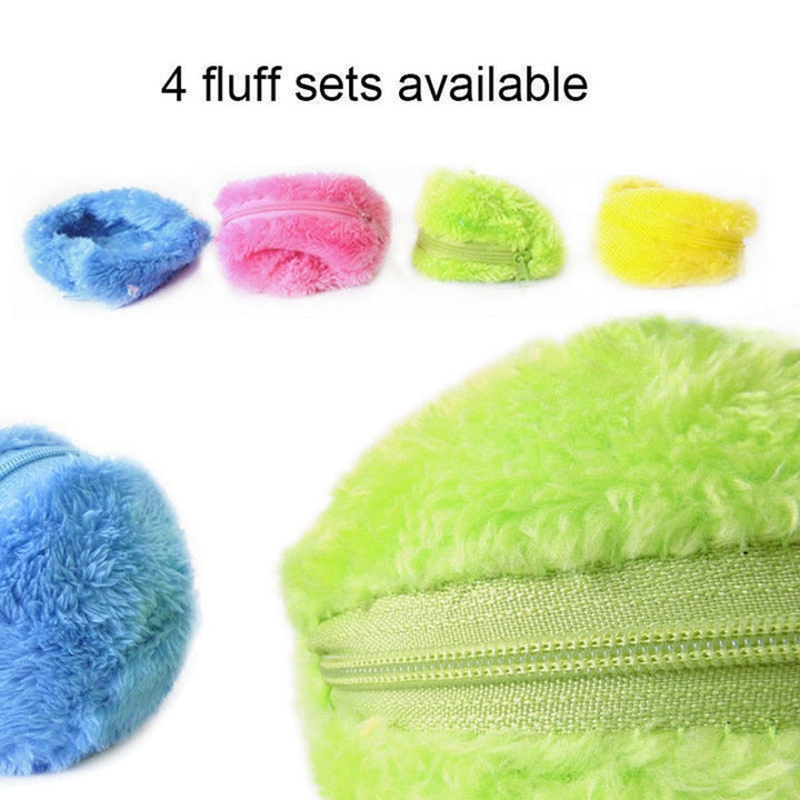 Mjuk fuzzy boll, elektrisk hundleksak som rör sig, perfekt för interaktiv lek och stimulans.