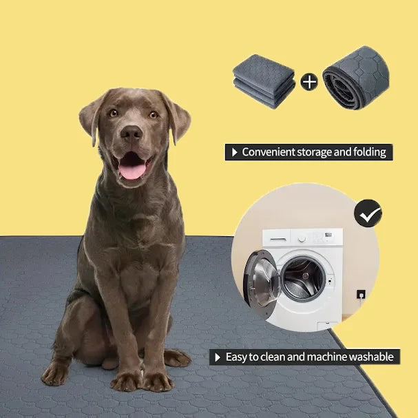 En praktisk tvättbar hundmatta, perfekt för valpar som tränar rumsrenhet.