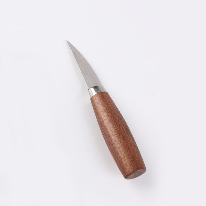 Ergonomisk böjd sniderkniv för träbearbetning, ultraskarpt krokslipat blad och ergonomiskt grepphandtag för precision.