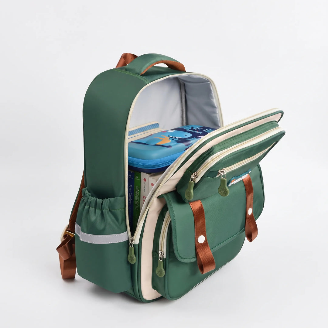 Färgstark ergonomisk skolryggsäck (orange, grön, blå, lila) för barn med komfortabelt ryggstöd.