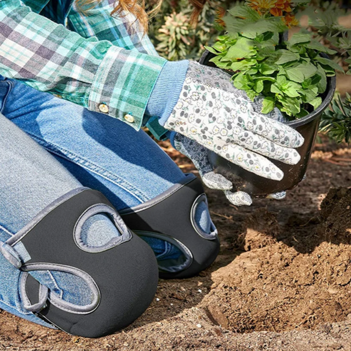 Mångsidiga knäskydd för utomhusbruk och trädgårdsarbete. Ergonomisk support och hållbarhet.