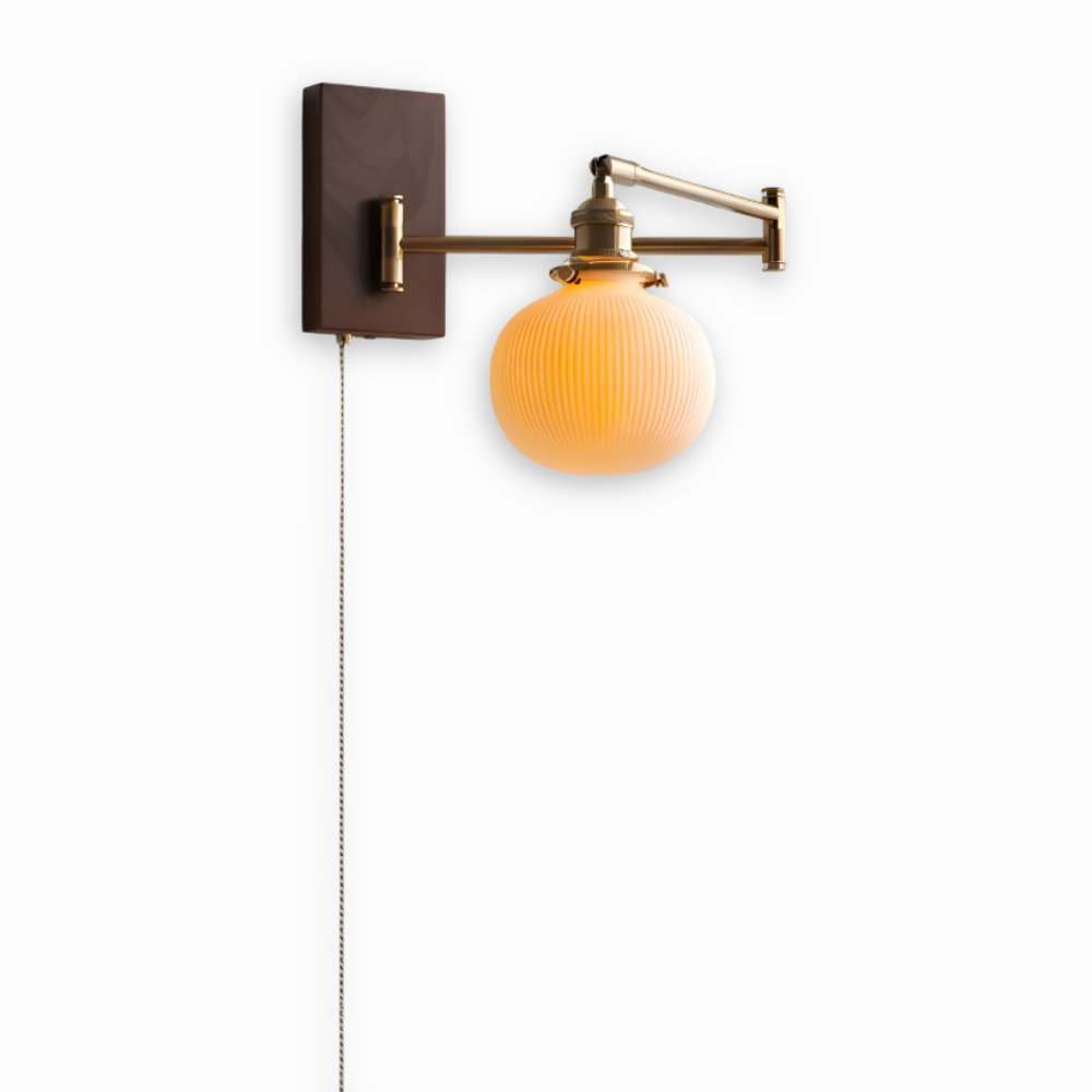 EzyGlow modern vägglampa i svart, justerbar LED-belysning för elegant inomhusinredning.