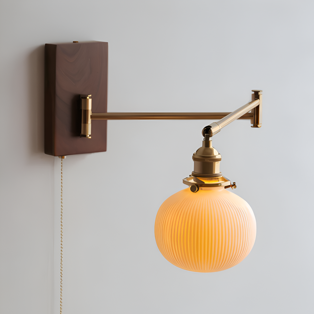 Elegant EzyGlow vägglampa, modern LED-design för energisnål inomhusbelysning i hemmet.
