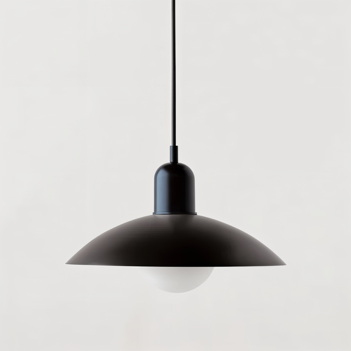 Macaron Pop designlampa, färgglad och kupolformad, justerbar för matrumsbelysning.