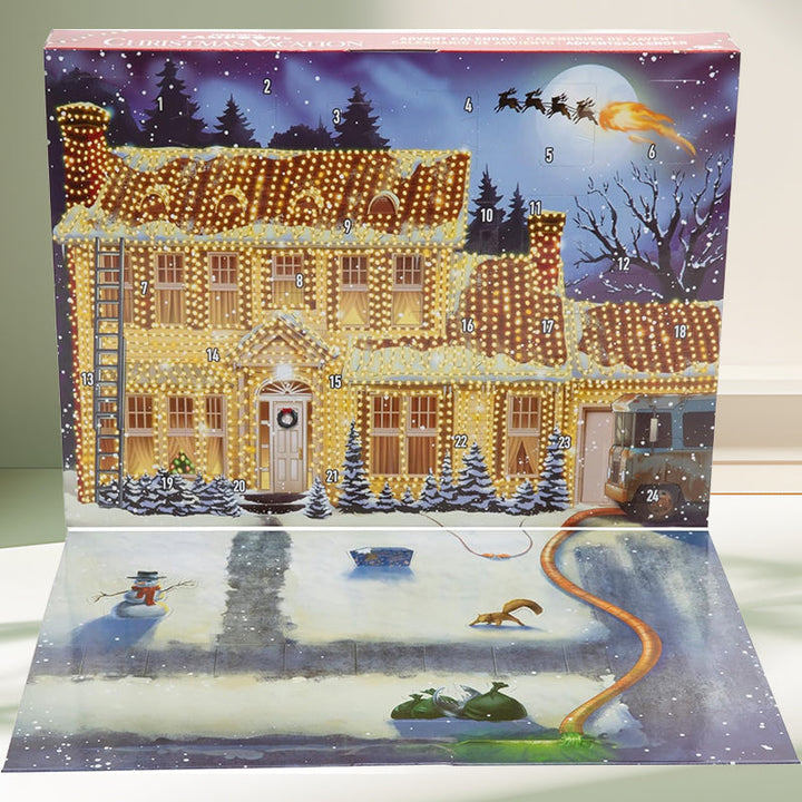 "Färgglad adventskalender med 24 luckor, lämplig för familjer. Perfekt juldekoration för ett hemtrevligt och festligt inslag.