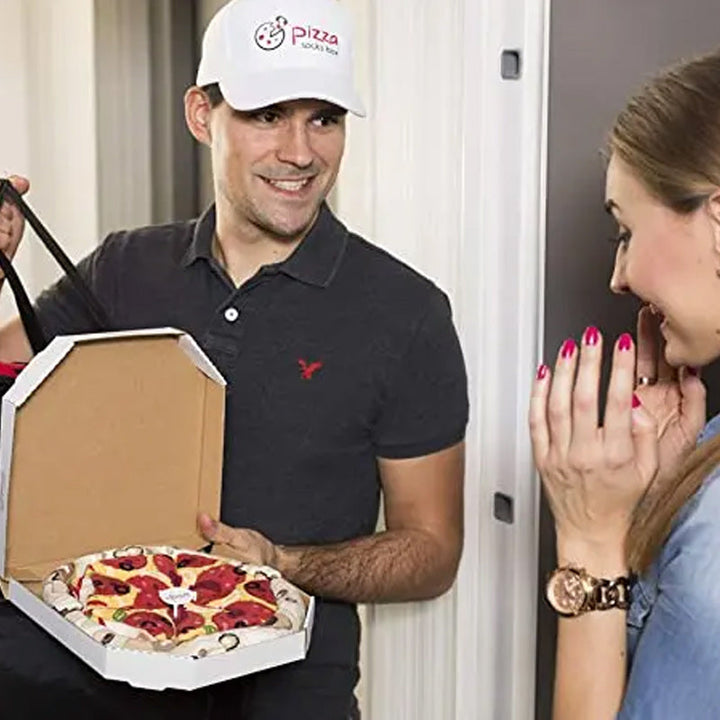 Personliga kreativa pizza-strumpor för vuxna, 4-pack, i en kreativ pizzakartong. Perfekt som accessoar för en lekfull stil och personligt uttryck.