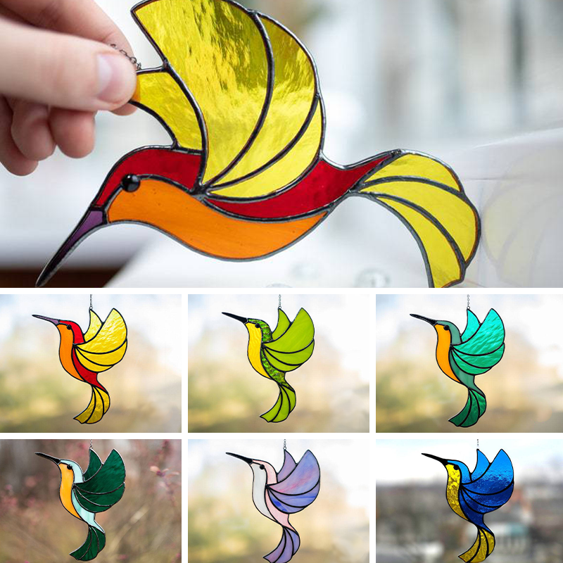 "Färgglatt kolibri fönsterhängsmycke i akryl, mångfärgat design, ger elegant touch till rummet. Perfekt för fågelälskare."