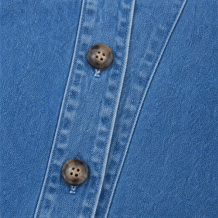 Klassisk damkläder cardigan med knäppning och bekväm passform