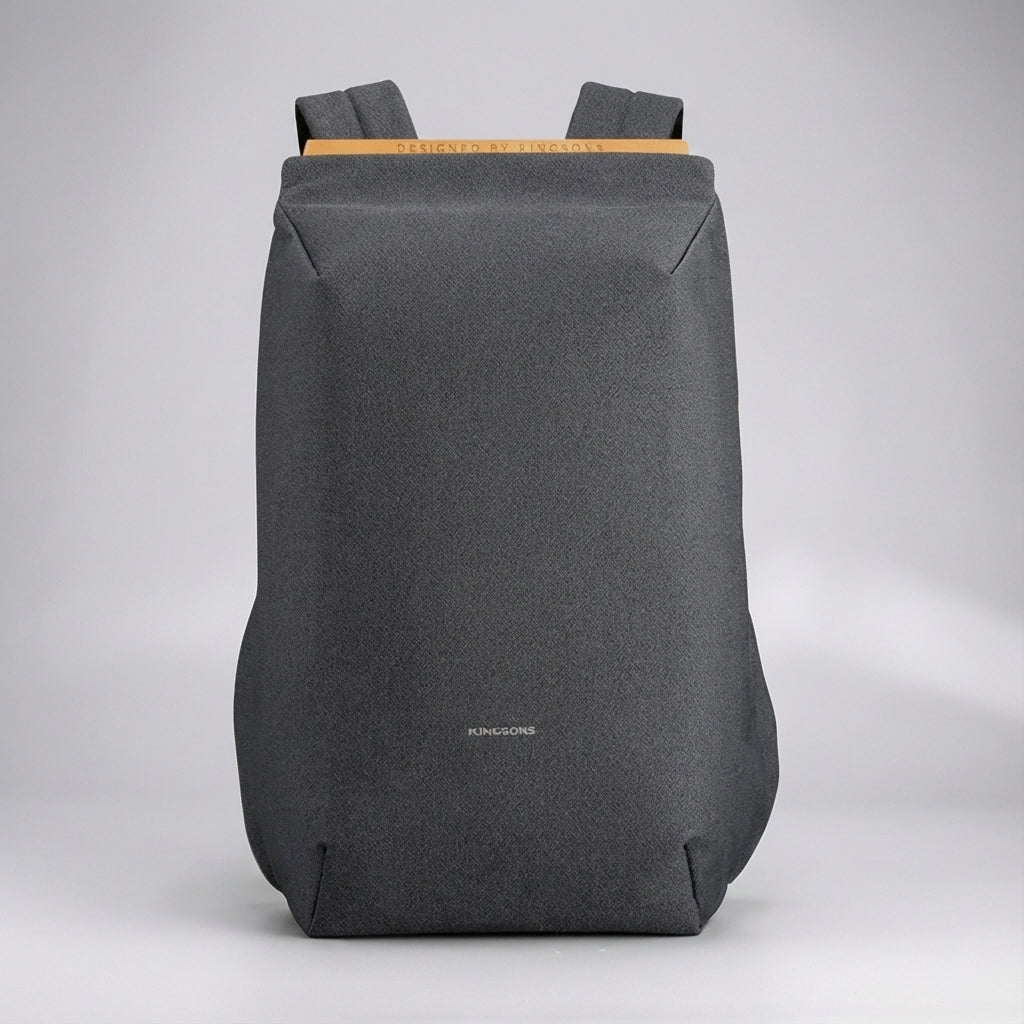Kompakt FlexPorter ryggsäck för 15-tums laptop, designad för pendling, arbete och korta resor.