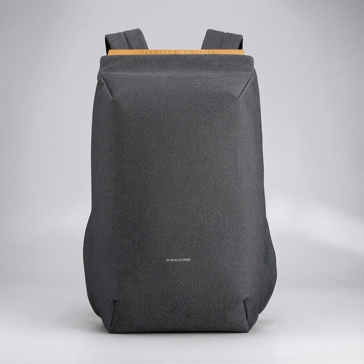 Kompakt FlexPorter ryggsäck för 15-tums laptop, designad för pendling, arbete och korta resor.