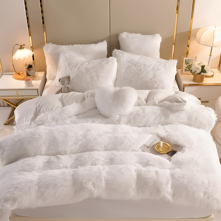 Mjukt FlufFur sängkläder set, komplett med påslakan, lakan och kuddöverdrag för komfort.