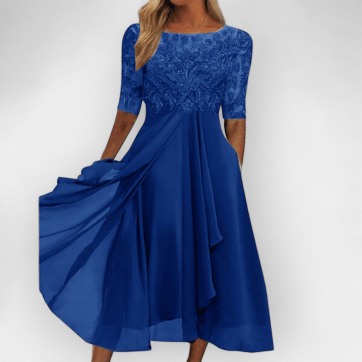 Snygg midi-klänning i elegant stil med vackra detaljer för dam