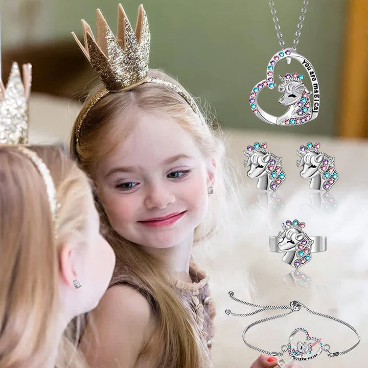 "Glittrande enhörningshalsband och örhängen för flickor med färgglada Cubic Zirconia kristaller, perfekt accessoar."