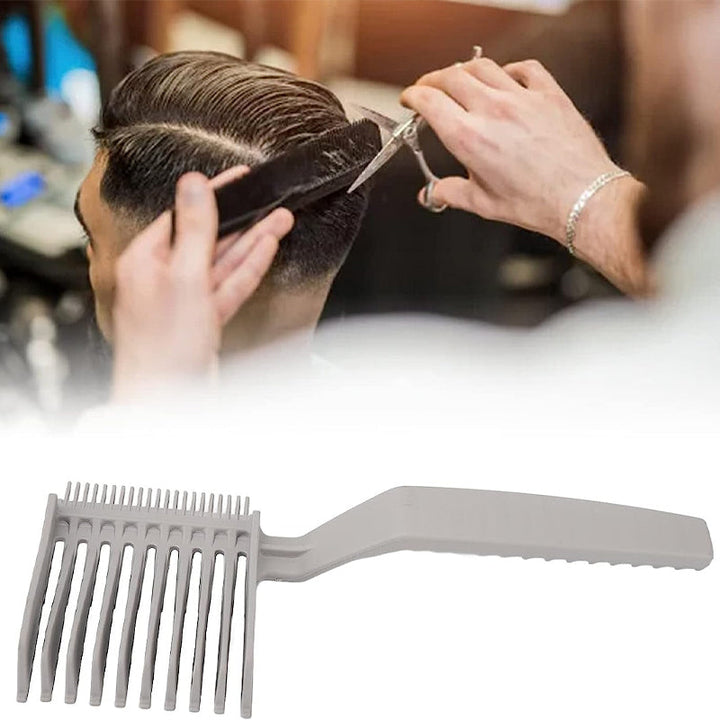 "Gradient frisyrkam för män, elegant med ergonomiskt grepp och hållbara, antistatiska kamtänder för professionell användning.