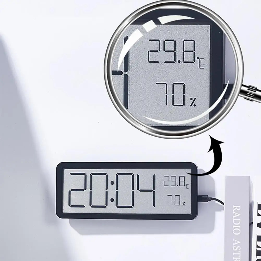 Stilig svart digital klocka för vägg med visning av temperatur och tid