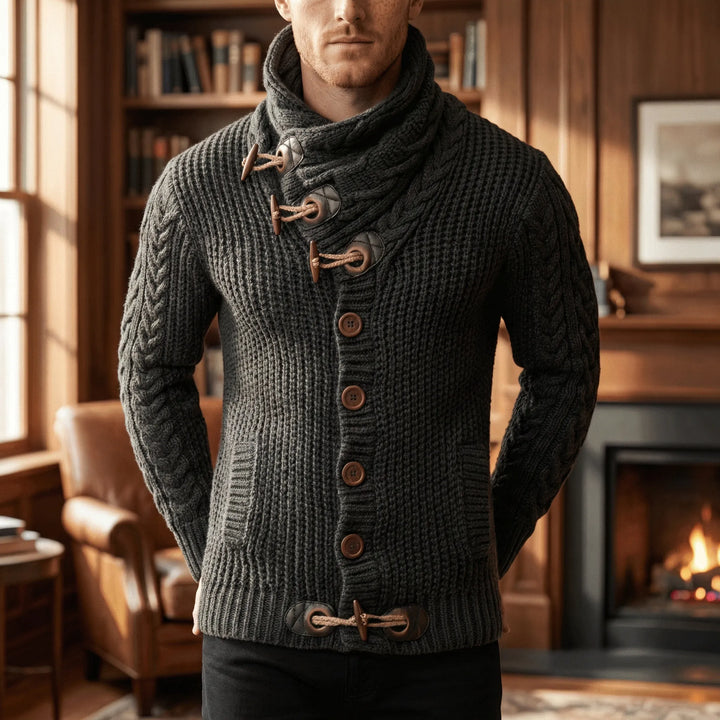 Grovstickad herr cardigan, Nicholas, perfekt för höst & vinter. Mysig & varm med knappar, i avslappnad stil.