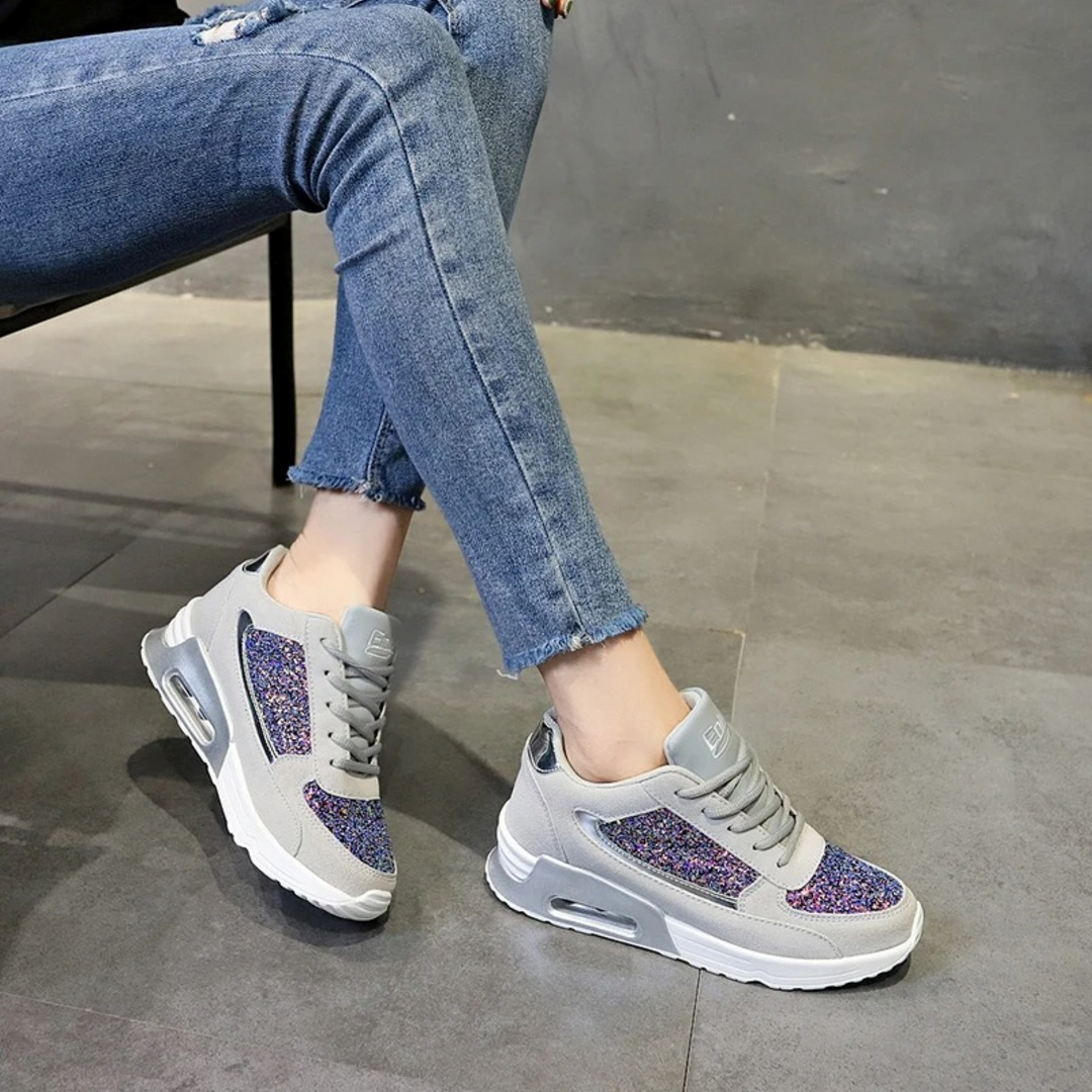 Fotvänliga damsneakers, höga och ortopediska. Perfekta stilrena skor för bekväma promenader.