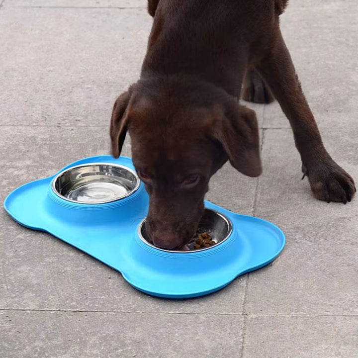 Halkfri dubbel hundskål med silikonunderlägg, perfekt för hundmat & vatten. Djurtillbehör för ren matplats.