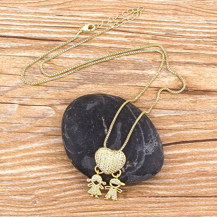 Halsband med mor och barn-motiv, utsökt hantverk, för mammor.