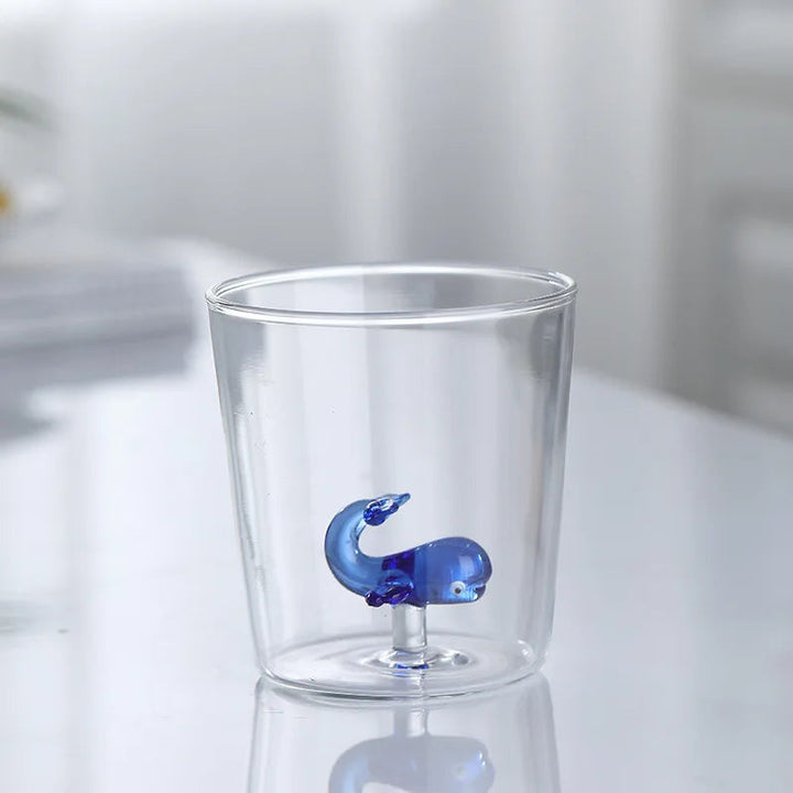 Kreativ handgjord 3D-glasmugg. Unika djur- & växtmotiv för en personlig dryckesupplevelse.