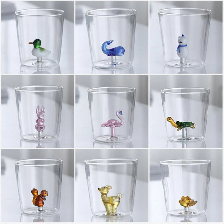 Transparent 3D-glasmugg med inbyggda djur- & växtmotiv. Handgjort unikt dryckesglas 250-300 ml.