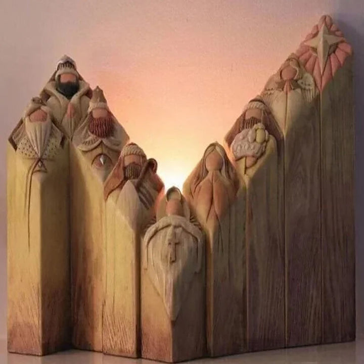 Handgjorda julkrubbestatyer i harts, traditionella figurer som Maria och Josef i detaljrik stil.