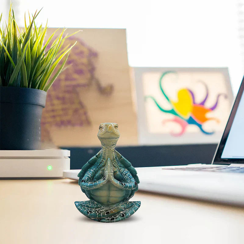 Harmonisk meditationsskulptur, havssköldpadda i resin, idealisk för inredning, symboliserar zen och tålamod.