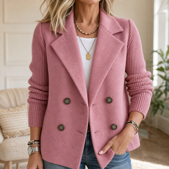 Rosa damblazer med stickade ärmar och knappar