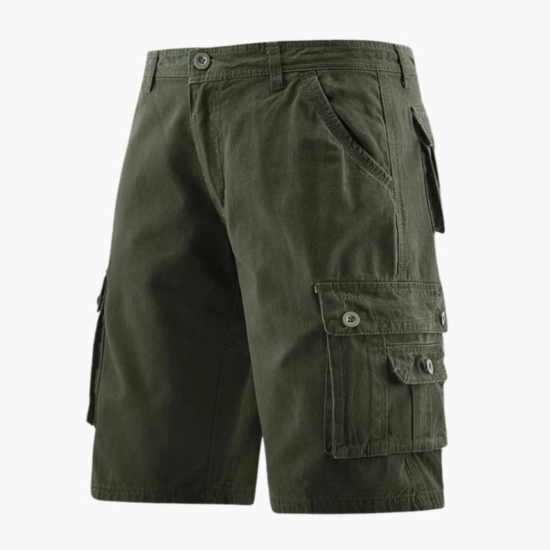 Stilrena svarta herrshorts med cargofickor, perfekta fritidsshorts för sommarens alla äventyr.