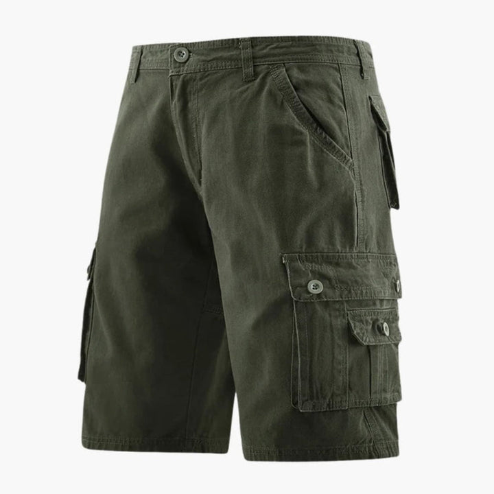 Stilrena svarta herrshorts med cargofickor, perfekta fritidsshorts för sommarens alla äventyr.