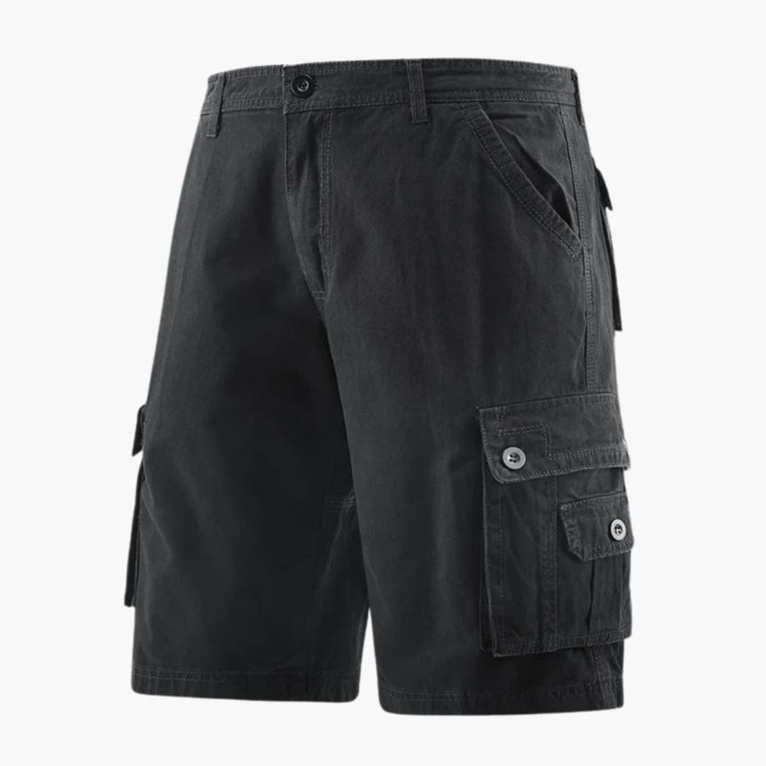 Kollektion av herr cargoshorts i svart, kaki, militärgrön, mörkblå och ljusgrå. Perfekta sommarshorts.