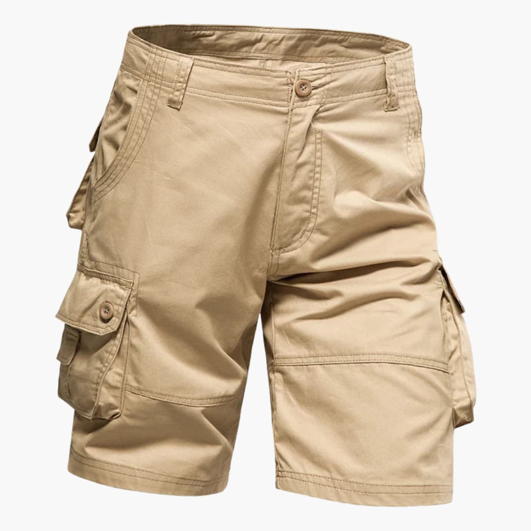Herr cargoshorts i khaki med många fickor och justerbar midja, perfekta för casual sommarstil utomhus.