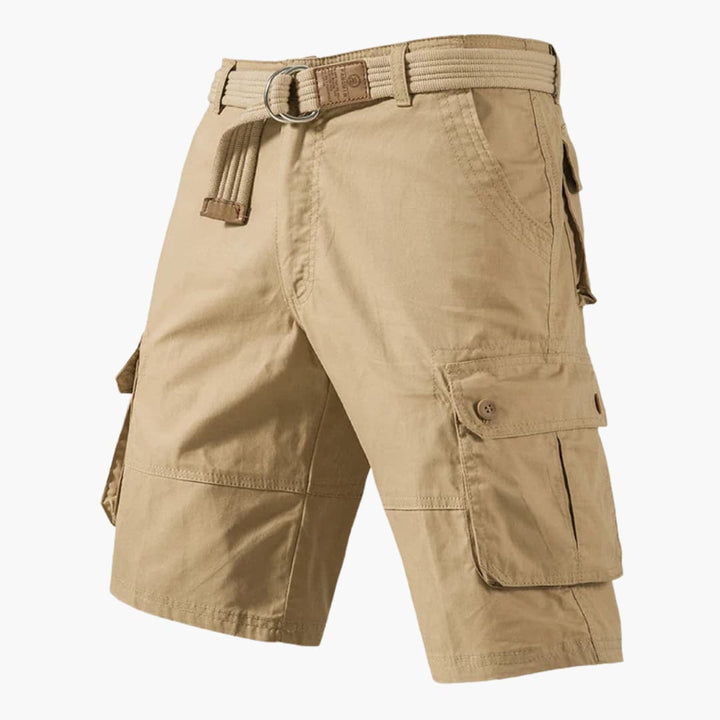 Herr cargoshorts med bälte. Mångsidiga och bekväma shorts för sommar och friluftsaktiviteter.