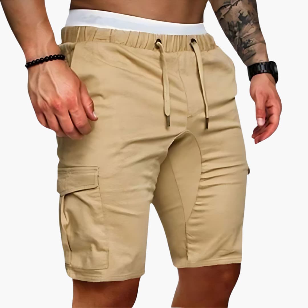 Bekväma herr cargoshorts med dragsko & många fickor. Perfekta fritidsshorts för varma sommardagar.