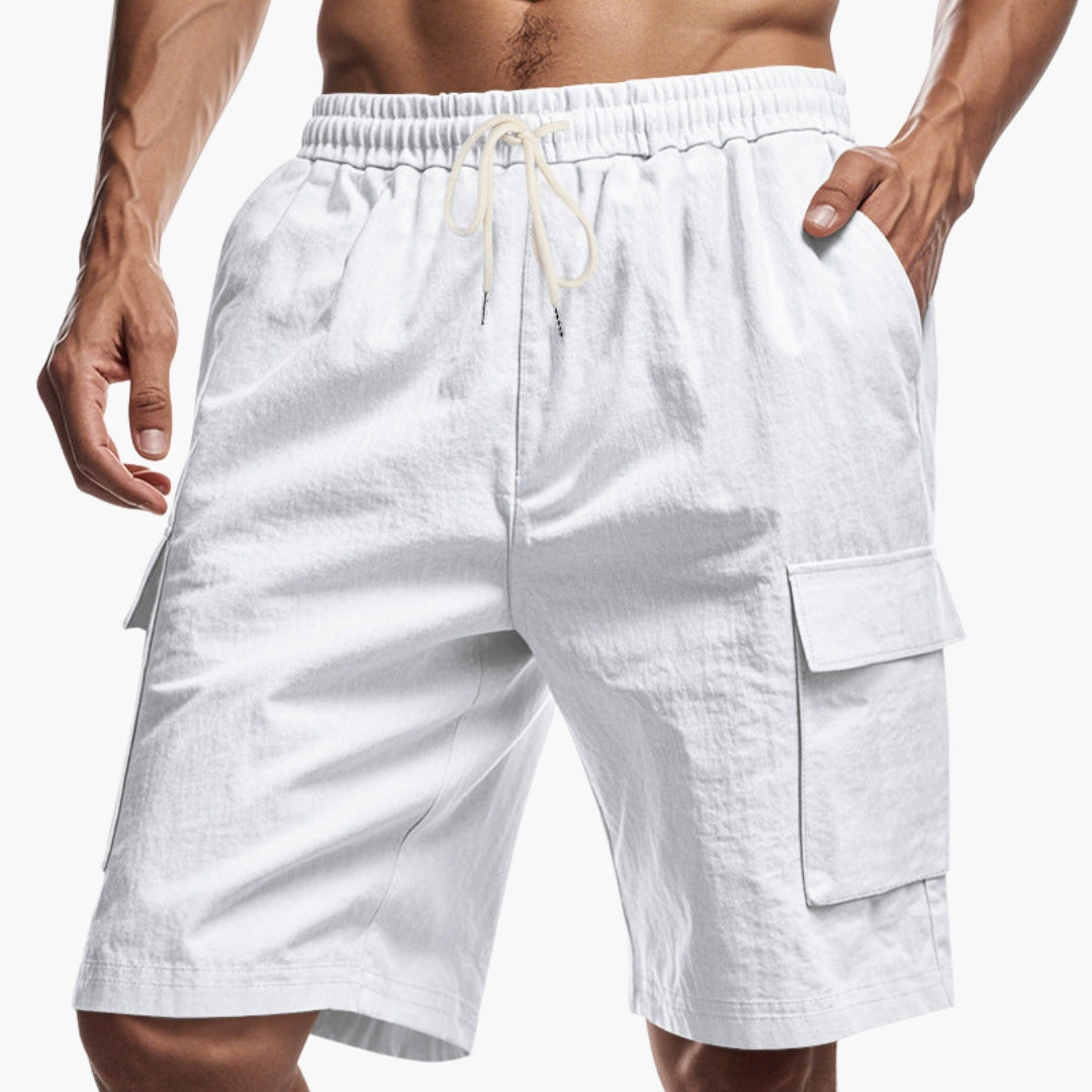 Mångsidiga herrshorts, cargomodell, med justerbar dragsko & många fickor. Perfekta för lediga dagar & outdoor.