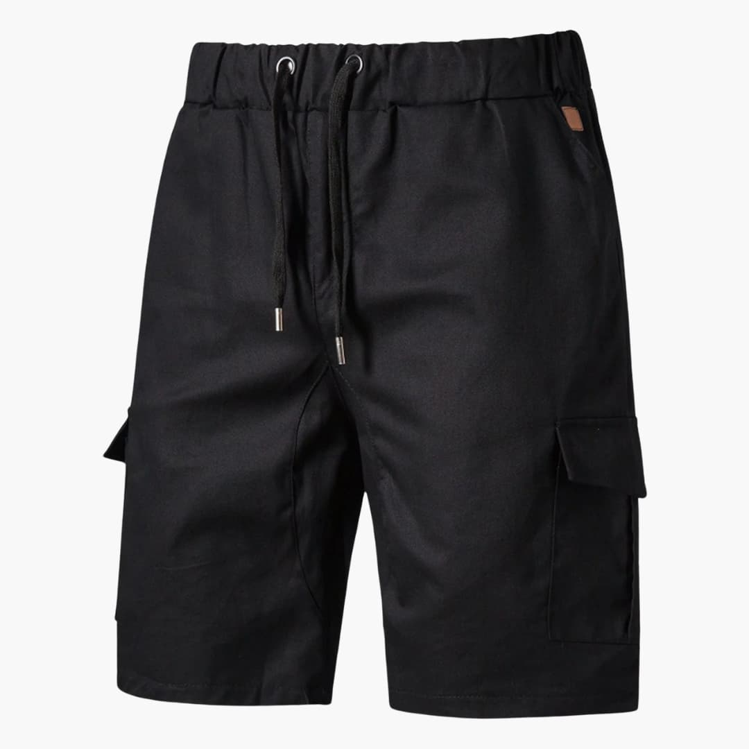 Herr-cargoshorts med justerbar dragsko och flera praktiska fickor. Perfekta fritidsshorts för sommar.