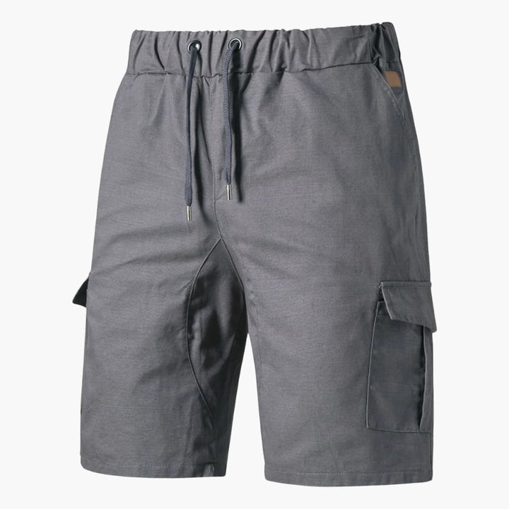 Bekväma herr cargoshorts i khaki med justerbar passform. Idealiska sommarshorts för casual stil med många fickor.