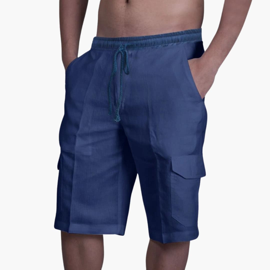Stilrena herr cargoshorts med flera praktiska fickor och bekväm passform, perfekta för casual användning.