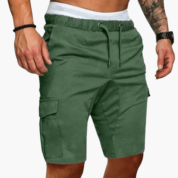 Herr-cargoshorts med rymliga fickor, perfekta för sommaräventyr och fritidsaktiviteter utomhus.