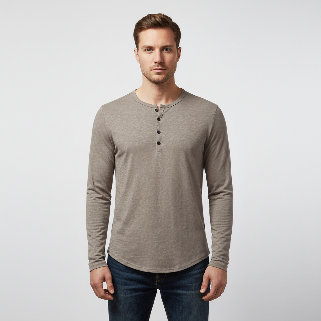Elegant långärmad Henley-tröja Theo i klassisk färg. En tidlös herrtröja för en stilren och bekväm look.