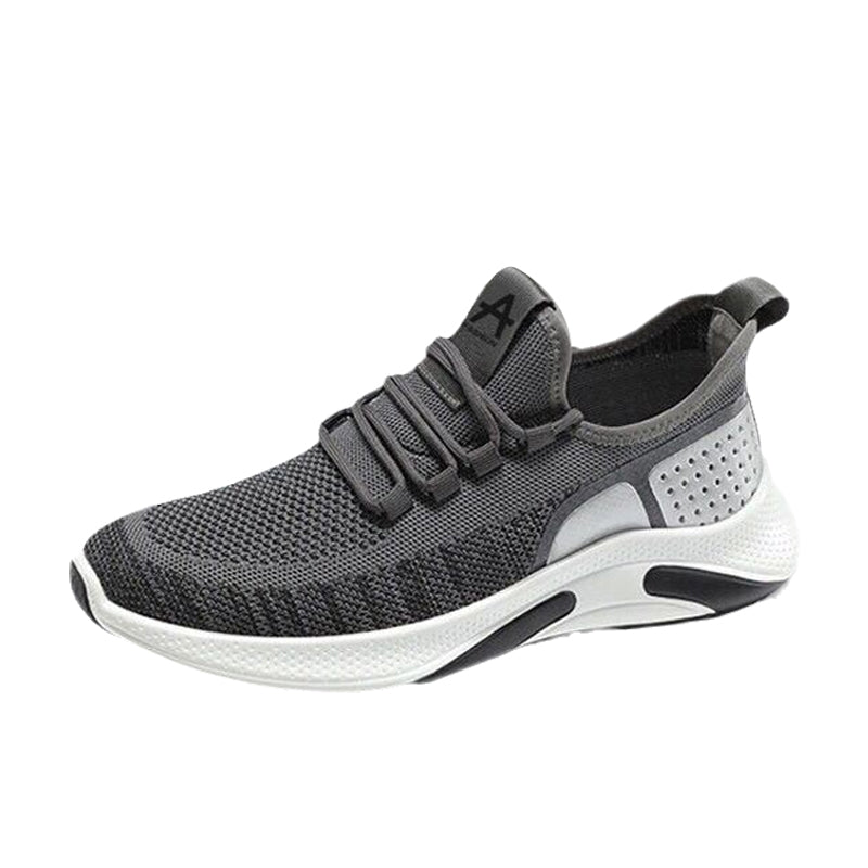 Herr lättvikts sneakers i färgglatt mönster, visning av skons krage och hälkappa.