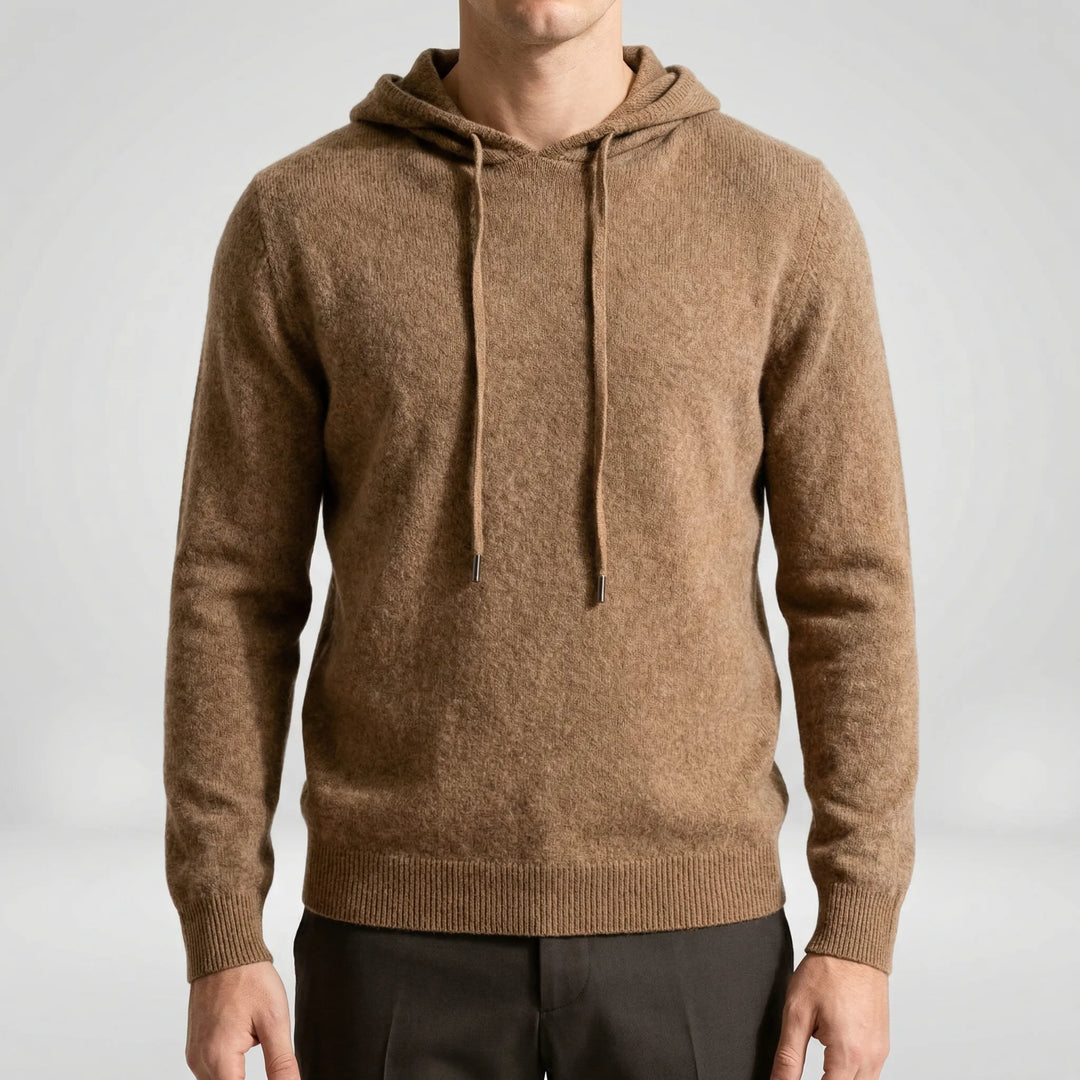 Mjuk herrkläder: minimalistisk pullover "Leo", perfekt lagerplagg för höstens och vinterns vardag.