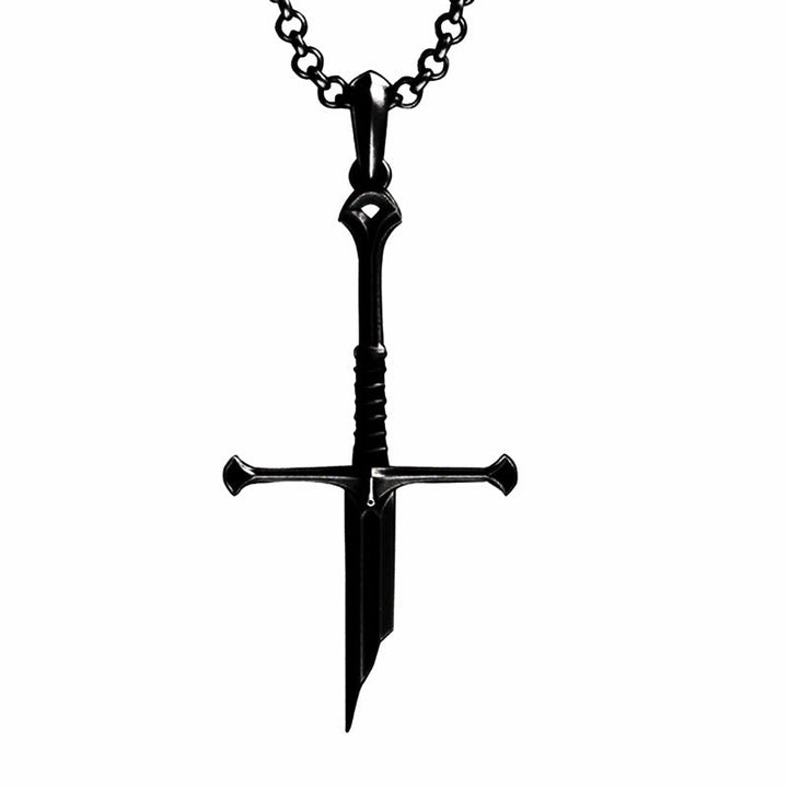 "Herr silverpläterat hänge med brustet svärd, vikingainspirerat design, i rostfritt stål, symboliserar styrka och elegans."