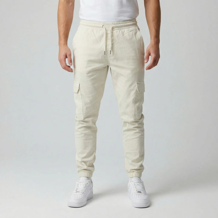 Bekväma herr Slim Tapered Cargo joggerbyxor. Perfekta fritidsbyxor för avslappnad, trendig look.