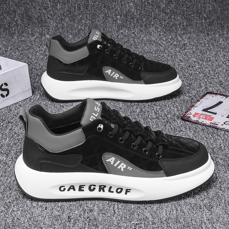 Herr Sneakers med tjock sula i beige, grå och svart. Elegant design, slitstark och bekväm, perfekt för sport och vardag.