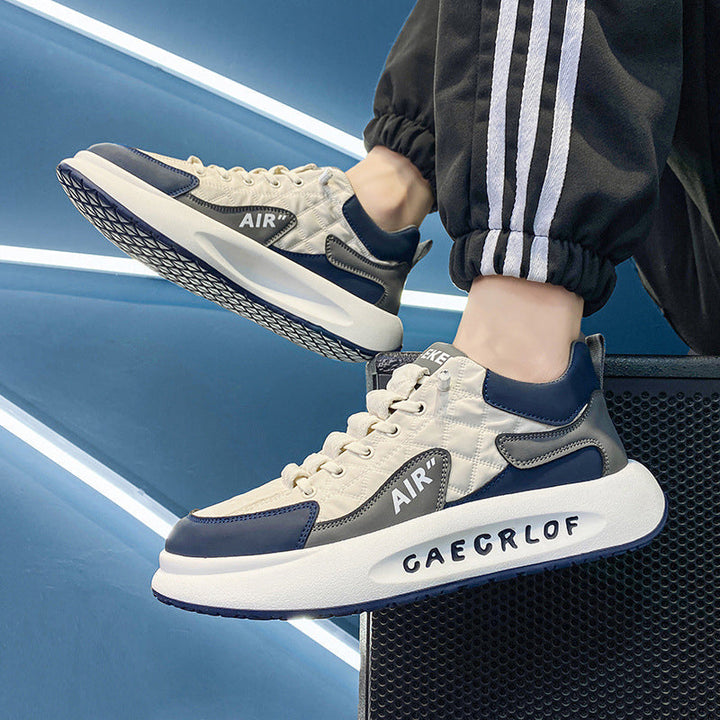 Herr Sneakers med tjock sula i beige, grå och svart. Elegant design, slitstark och bekväm, perfekt för sport och vardag.